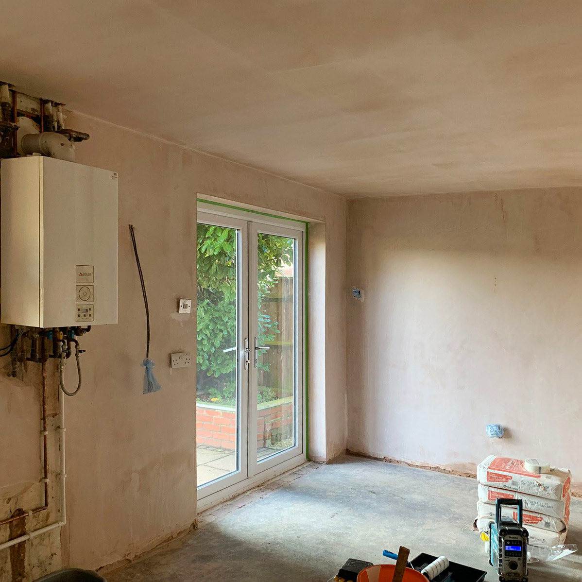 Rendering & plastering. Building contractors, Bristol - TJ Building (Bristol) Ltd.