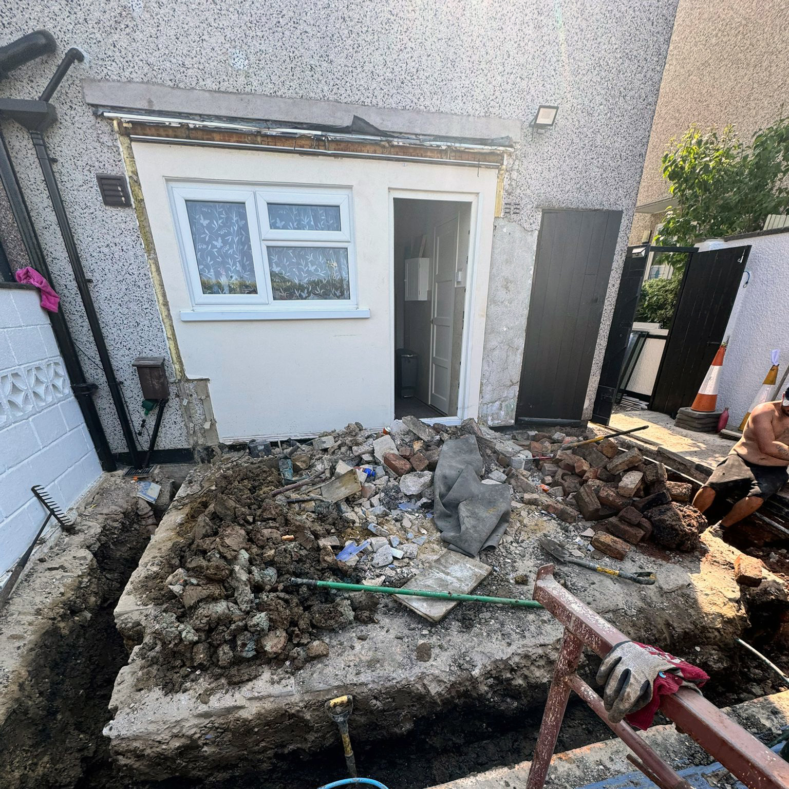 Latest work. An extension. Building contractors, Bristol - TJ Building (Bristol) Ltd.